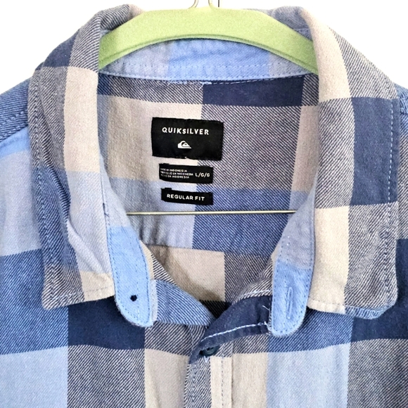 Quiksilver Men's‎ Blue Plaid Flannel Large Regular Fit Buttons Casual Surf Skate - Picture 3 of 8